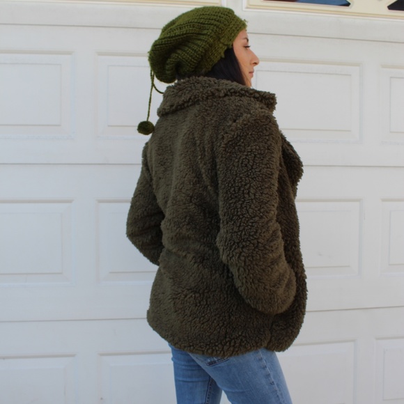 🆕️//Fall Favorite Collection// Olive Teddy Jacket - Picture 6 of 8